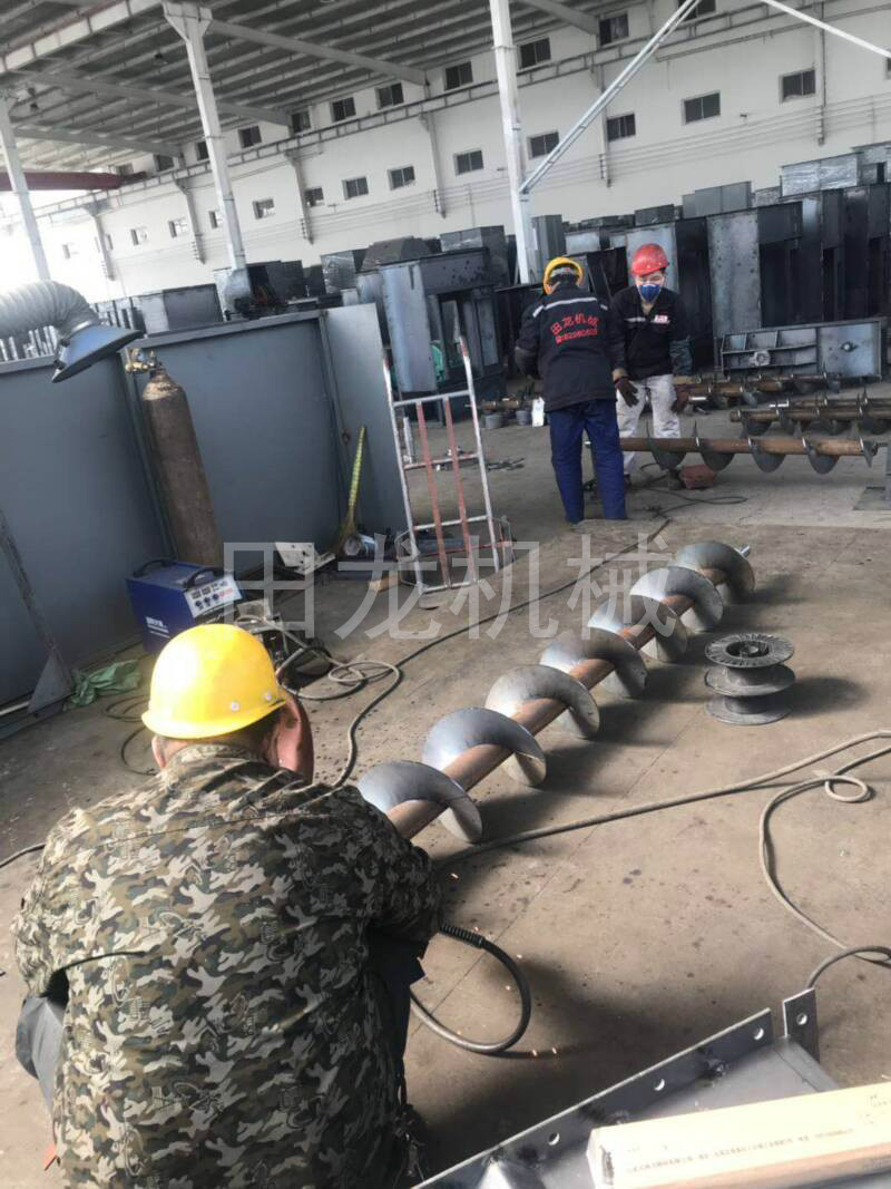 斗提機